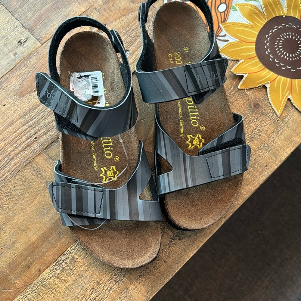 Girls sandal great spring summer shoe